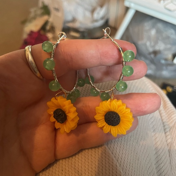 Earth Art hand crafted artisan Jewelry - Sunflower earrings